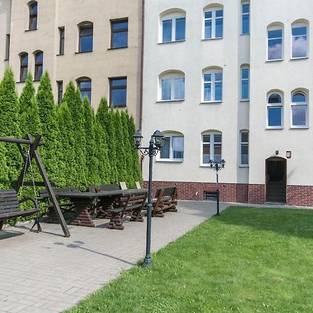 Akademikus Torun Vandrarhem Exteriör bild